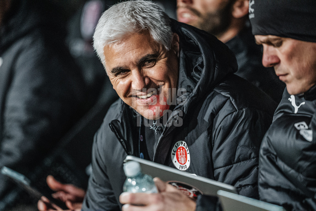 Fußball | Männer | Saison 2024/2025  | Fußball-Bundesliga | 12. Spieltag | FC St. Pauli vs. Holstein Kiel | 29.11.2024 | Geschäftsleiter Sport Andreas Bornemann (FC St. Pauli)