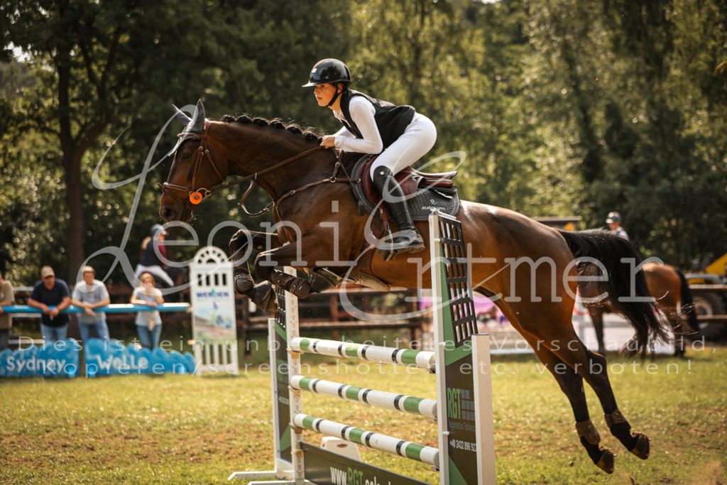 25.SaSpL00110 | Leoni Ertmer Photography - Realisiert mit Pictrs.com