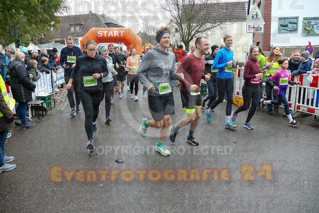 251130_1025_EX1_5035 | Sportfotografie im Rhein-Sieg Kreis, Köln, Bonn, NRW, Rheinland Pfalz, Hessen, etc. Unser Tätigkeitsfeld umfasst den Laufsport vom Volkslauf über den Marathon, Duathlon, Triathon bis zum Ultralauf wie Kölnpfad Ultra oder Schindertrail.