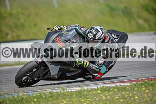 pube9303 | Professionelle Fotos von Sportveranstaltungen, aber auch Hochzeiten und anderen Events. - Realisiert mit Pictrs.com