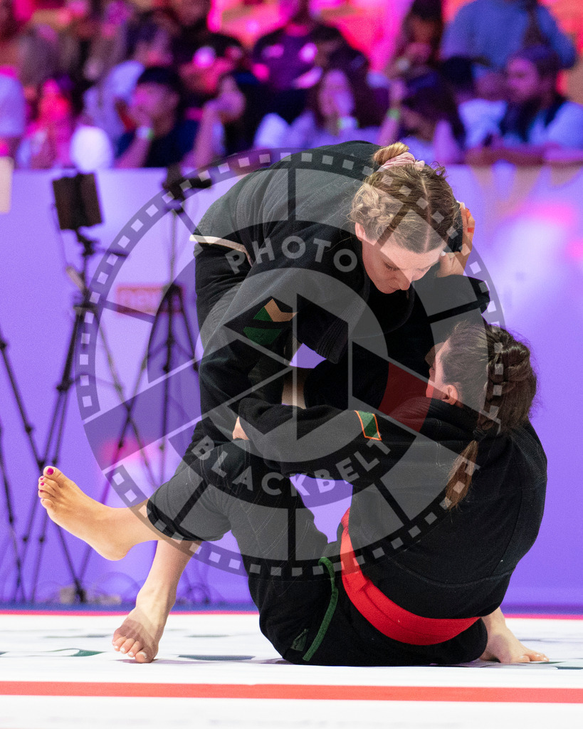 20231107PBB4620 | Fighters compete during the AJP World Master Championship in the Mubadala Arena in Abu Dhabi, Arab United Emirates, on November 7, 2023.