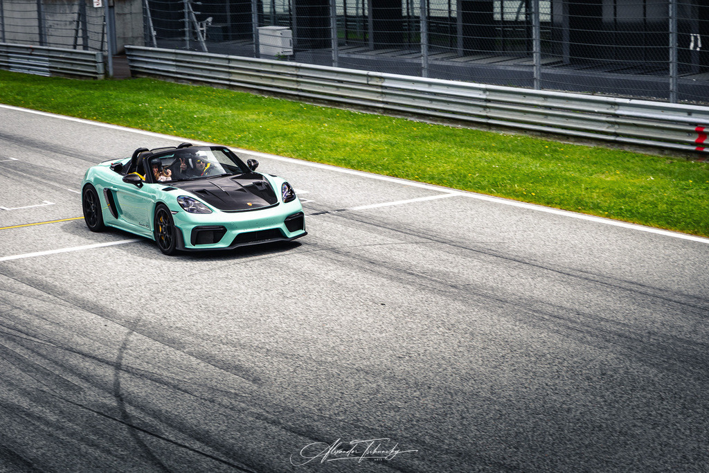 R6AT3409 _Alexander Tschuncky | Entdecken Sie die faszinierende Welt von Alexander Tschuncky Arts: Kreative Fotografie, atemberaubende Automobilkunst und hochwertiger Bilderdruck. Lassen Sie sich inspirieren! - Realisiert mit Pictrs.com