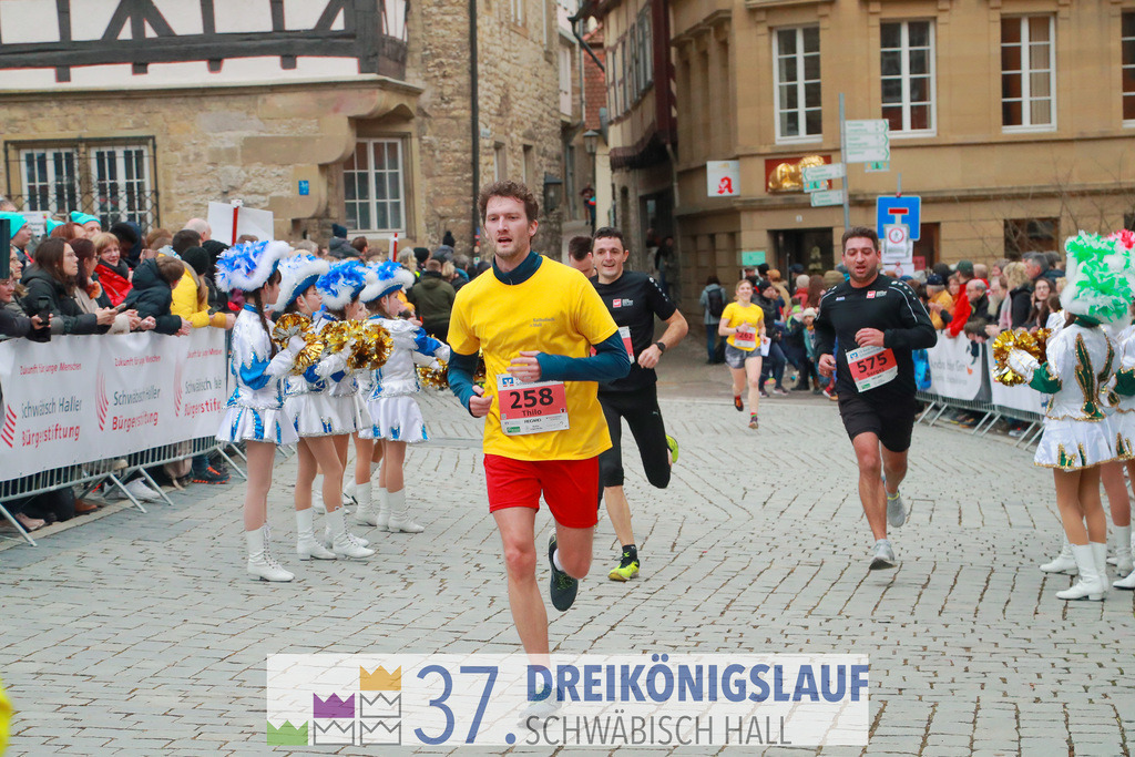 VR Bank Hauptlauf 10000m | 3 Koenigslauf 2023 - Realisiert mit Pictrs.com