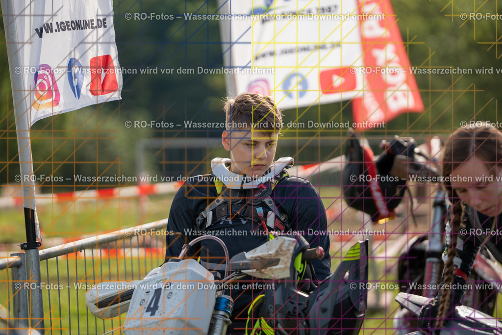 Wolfshausen 4 Lauf -10 | Sportfotografie von RO-Fotos: Motorsport, Motocross, Enduro, Laufveranstaltungen und Triathlon. Professionelle Fotos von Sportlern und Events. - Realisiert mit Pictrs.com