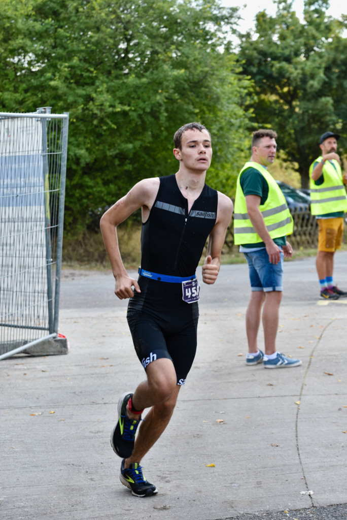 14-55-55-105-KIMAXITRI22-(c)-I.W.Ronge | Grammis Triathlonbilder - Realisiert mit Pictrs.com