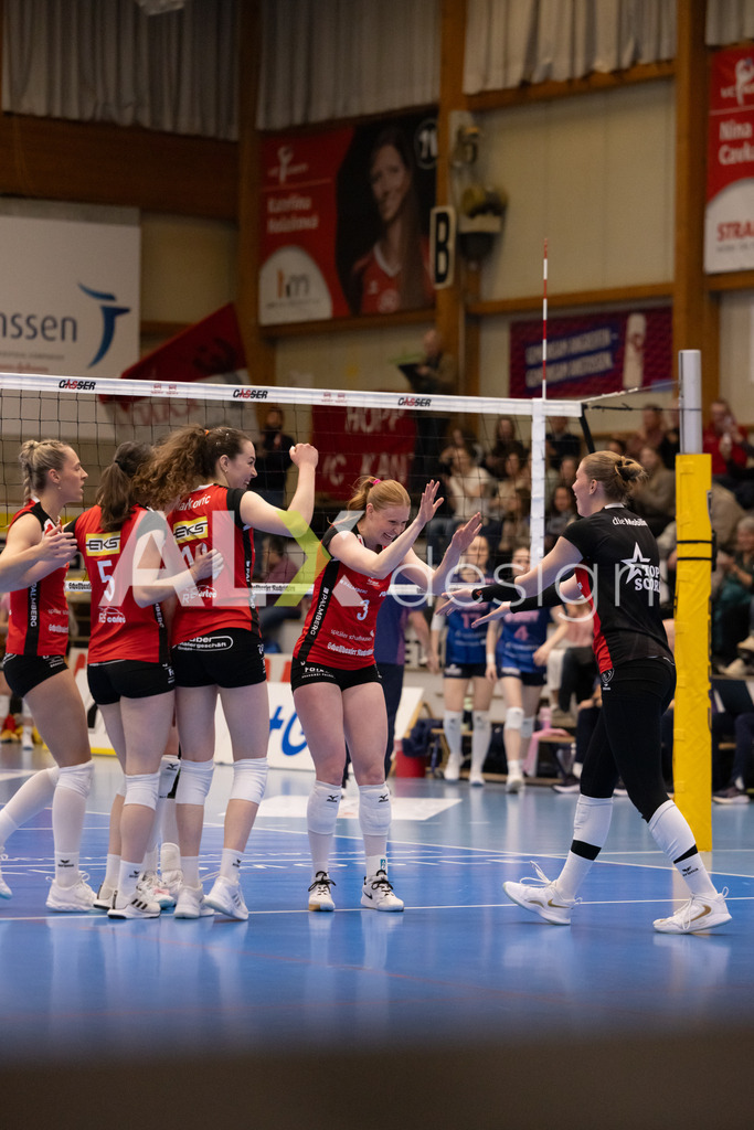 Volleyball I Frauen I Saison 2025-2026 I Volleyball NLA | Women I 1/2 Finals I  VC Kanti Schaffhausen - Sm'Aesch Pfeffingen I 18.03.2026 | 3 Sydney Cole (USA) (VC Kanti Schaffhausen) – Pass / Zuspiel - Realisiert mit Pictrs.com