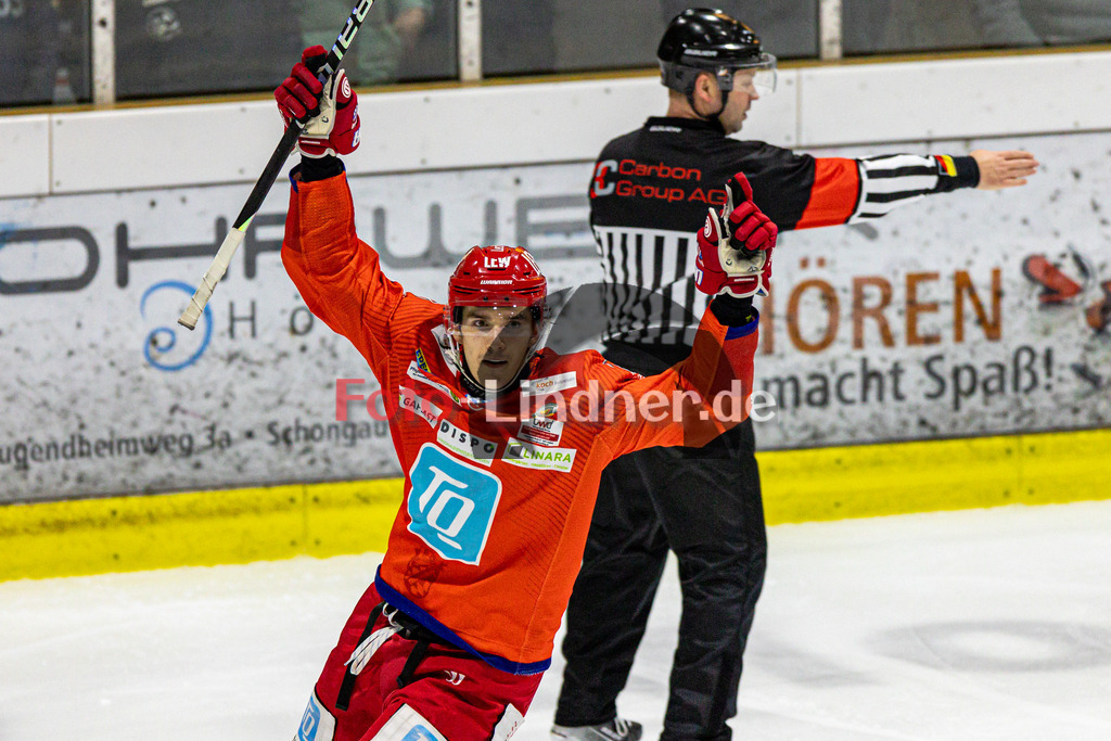 EC Peiting vs Blue Devils Weiden | Eishockey Oberliga Süd 2023/2024, EC Peiting vs Blue Devils Weiden, 20240126,
Tor Christian HANKE (ECP 13),
2024-01-26 in Peiting (Eisstadion)
13 Christian HANKE (ECP 13)
Copyright: WolfgangxLindner