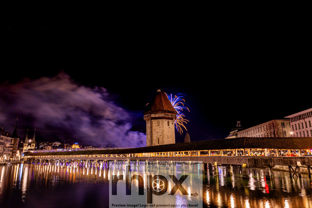  Neujahrszauber Luzern 2024 | Stimmungsvolle Fotokunst aus Luzern. Erlebe den Pilatus, den See und die Stadt Luzern in exklusiven Aufnahmen in der Fotogalerie & Shop. - Realisiert mit Pictrs.com