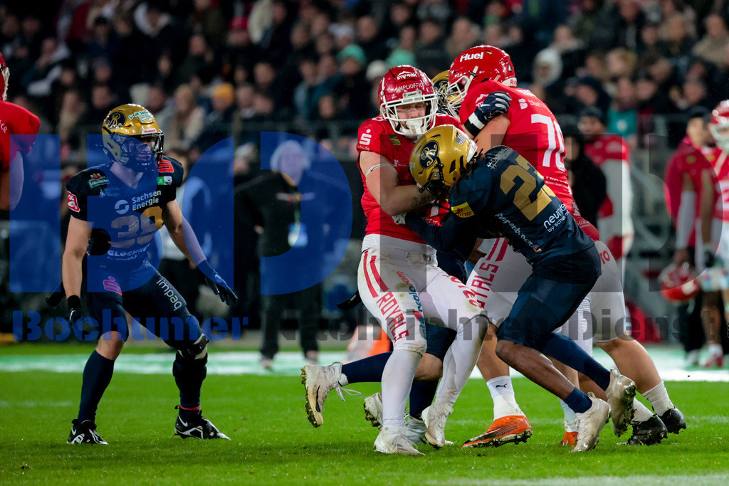 SES_POTDRE20241012-68 | bond - Realisiert mit Pictrs.com