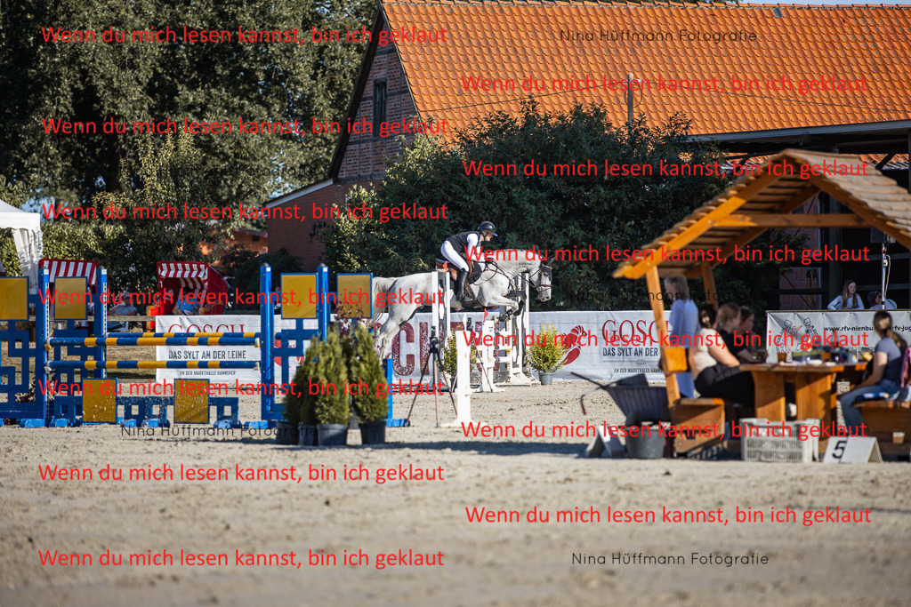 BK1A7640 | Turnierbilder Turnierfotos Nina Hüffmann Turnierfotografie Pferdefotografie Tierzeichnung Haustierzeichnung Pferdezeichnung Hundezeichnung Videograf  - Realisiert mit Pictrs.com