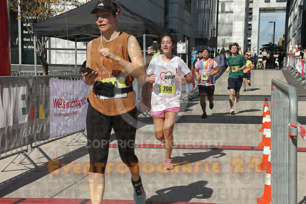 230916_1335_EX1_3190 | Sportfotografie im Rhein-Sieg Kreis, Köln, Bonn, NRW, Rheinland Pfalz, Hessen, etc. Unser Tätigkeitsfeld umfasst den Laufsport vom Volkslauf über den Marathon, Duathlon, Triathon bis zum Ultralauf wie Kölnpfad Ultra oder Schindertrail.
