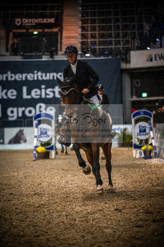DOS_0134 | Entdecke hochwertige Reitturnierfotos von Foto Oger. Professionell, emotional und authentisch – jetzt Lieblingsmomente im Shop bestellen.Deutschlandweite Turnierfotografie. - Realisiert mit Pictrs.com