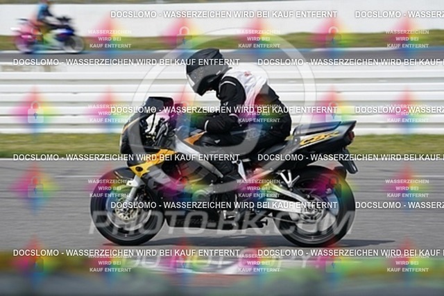 2023_05_01_PBK_26917 | Sportfotografie; SlowMotion; Video; Rennstrecke; Hafeneger; RSE; Speer; Trackday; Motorsportarena; Hockenheimring; Brno; Most; Barcelona; Valencia, Benny; Kaetzmer;