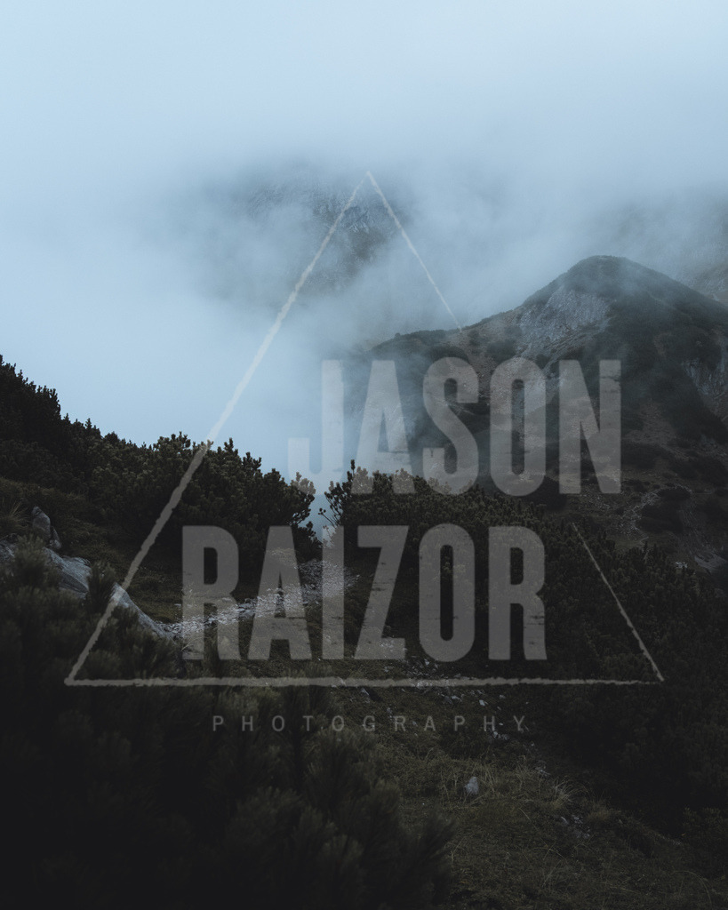 Far over the misty mountains... | jasonraizor - Realisiert mit Pictrs.com
