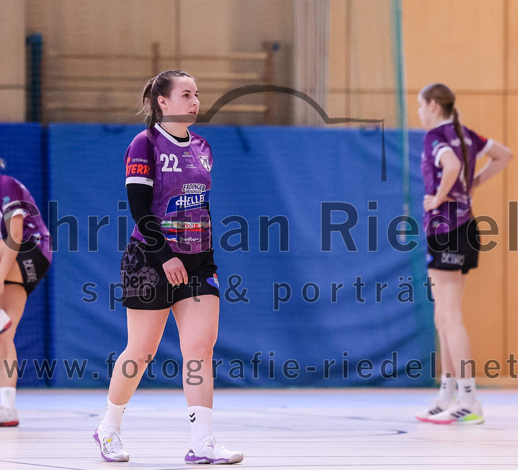 2024-12-14_069_SpVgg_Altenerding_gegen_SVA_Palzing | Erding, Deutschland, 14.12.2024:Handball, Bezirksoberliga Frauen Altbayern 2024 / 2024, 9. Spieltag, SpVgg Altenerding gegen SVA Palzing, Endergebnis: 20:30Johanna Taubmann (SpVgg Altenerding, #22)Foto: Christian Riedel / fotografie-riedel.net