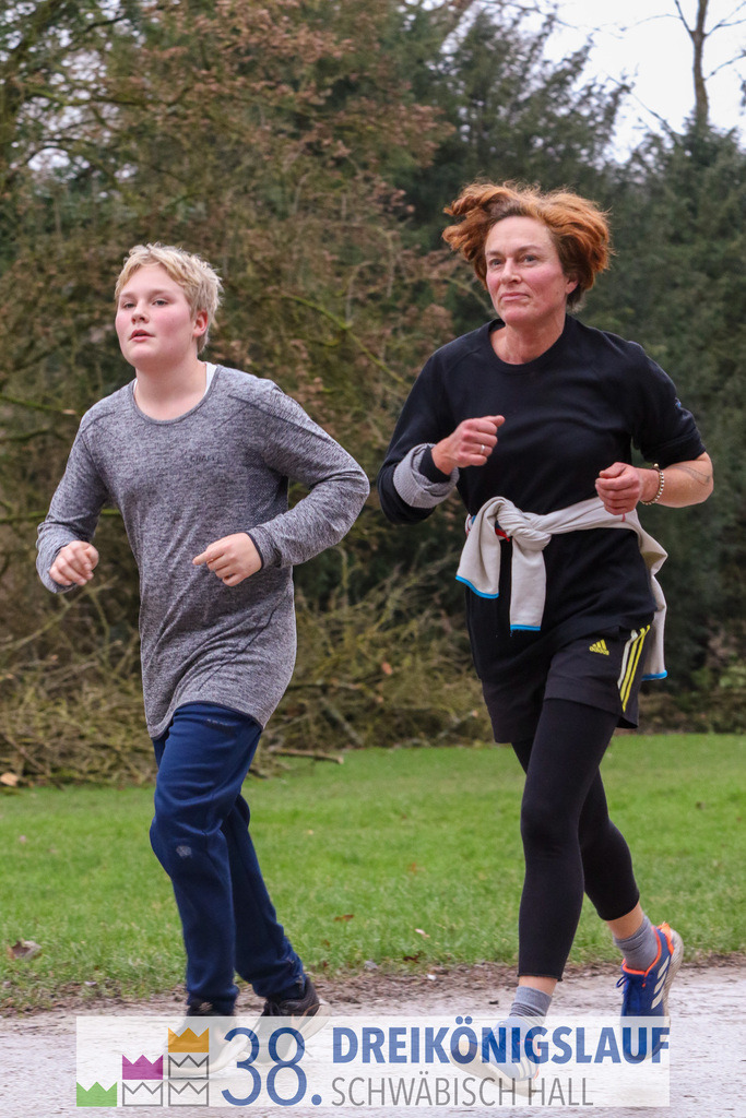 5km Roewisch Wohnbau Cup | 3 Koenigslauf 2024 5km Roewisch Wohnbau Cup - Realisiert mit Pictrs.com