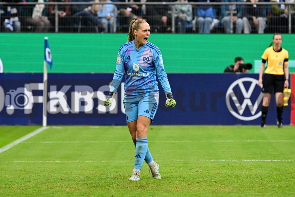 KBS Picture_HSV-Bremen_Frauen_043 | Schuldt Inga (HSV Frauen) ,Sportplatz :  Volksparkstadion, - Realisiert mit Pictrs.com