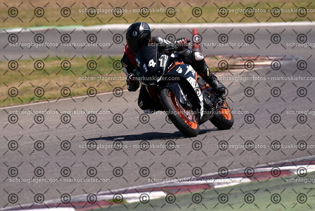 26bt04-1289 | markuskiefer.com - Realisiert mit Pictrs.com