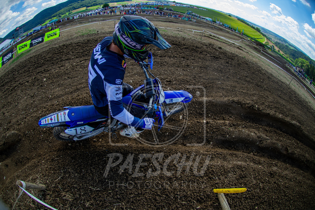 Yami (165) | Paeschuphoto Shop - Wer nicht sucht der auch nicht findet.Ob Motocrossbilder oder von einem besuchtem Spiel, Hauptsache Action. - Realisiert mit Pictrs.com