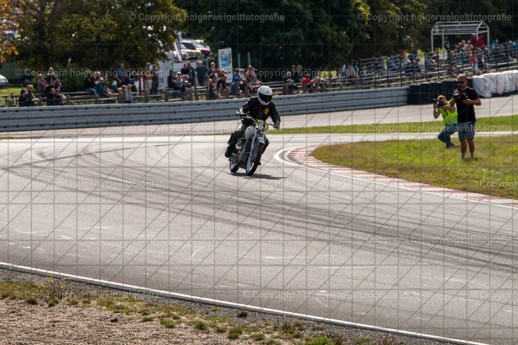20250907102431D75_6654 | Bitte beachten!!!
Alle Fotos dieser Galerie sind nur grundbearbeitet. Im Falle eines Verkaufs, werde ich die Fotots noch mit dem nötigen Feinschliff versehen. - Realisiert mit Pictrs.com