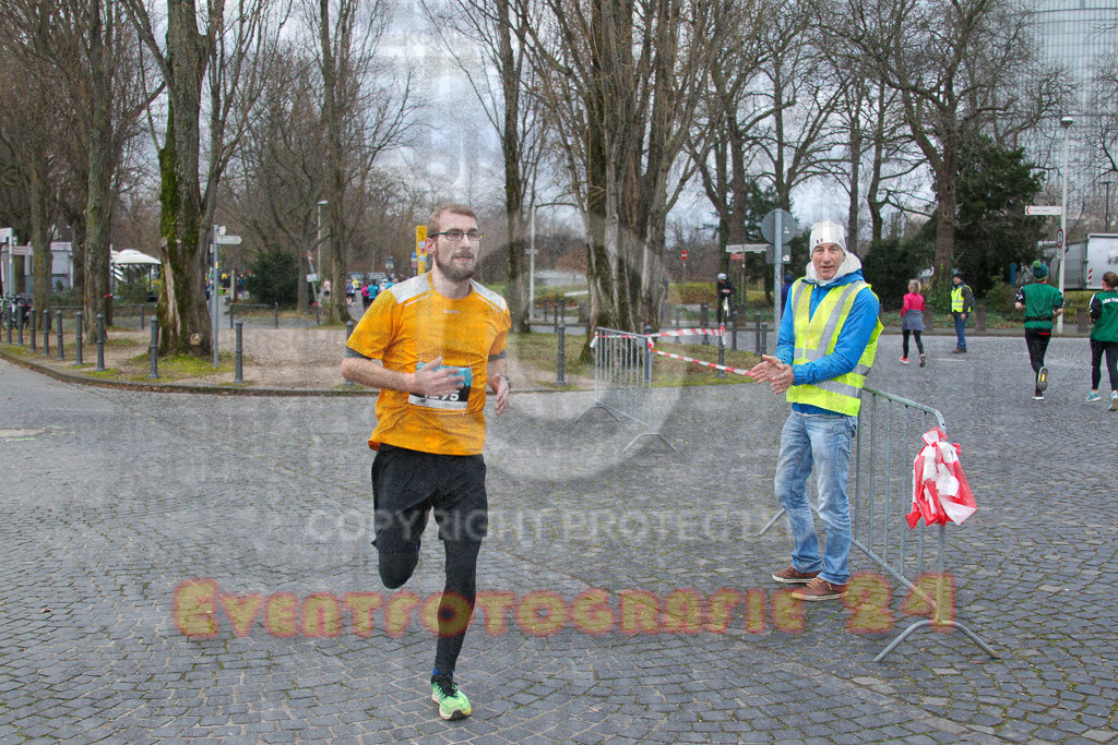 231231_1014_EV4_8180 | Sportfotografie im Rhein-Sieg Kreis, Köln, Bonn, NRW, Rheinland Pfalz, Hessen, etc. Unser Tätigkeitsfeld umfasst den Laufsport vom Volkslauf über den Marathon, Duathlon, Triathon bis zum Ultralauf wie Kölnpfad Ultra oder Schindertrail.