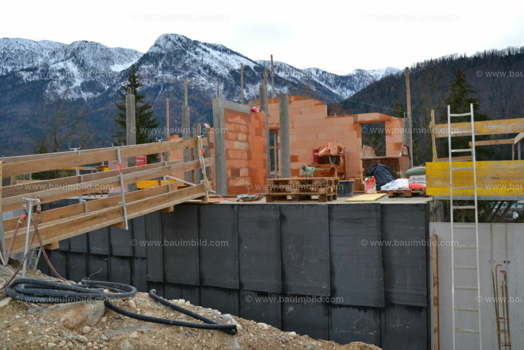 bib-lg05-abdichtungen-0042 | Nach LV-Leistungsgruppen sortierte Detailfotos über den Bau eines Hauses. Alle Hausbau-Bilder direkt vom Urheber und Autor der Website Haus-Selber-Bauen.com