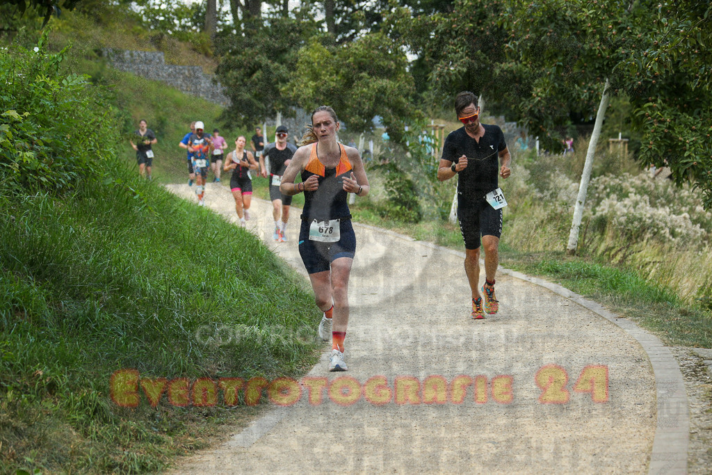 250824_1431_EX1_6533 | Sportfotografie im Rhein-Sieg Kreis, Köln, Bonn, NRW, Rheinland Pfalz, Hessen, etc. Unser Tätigkeitsfeld umfasst den Laufsport vom Volkslauf über den Marathon, Duathlon, Triathon bis zum Ultralauf wie Kölnpfad Ultra oder Schindertrail.