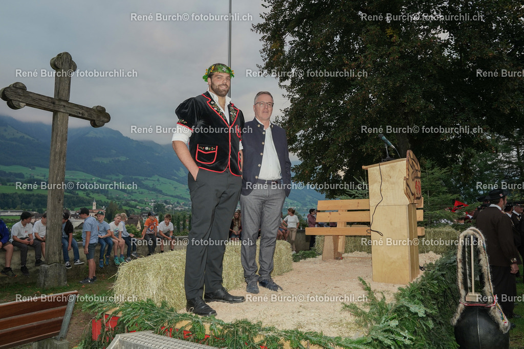 DSC08415-2 | René Burch leidenschaftlicher Fotograf aus Kerns in Obwalden.  Hier finden sie Sport, Landschaft und Natur Fotografie.
 - Realisiert mit Pictrs.com