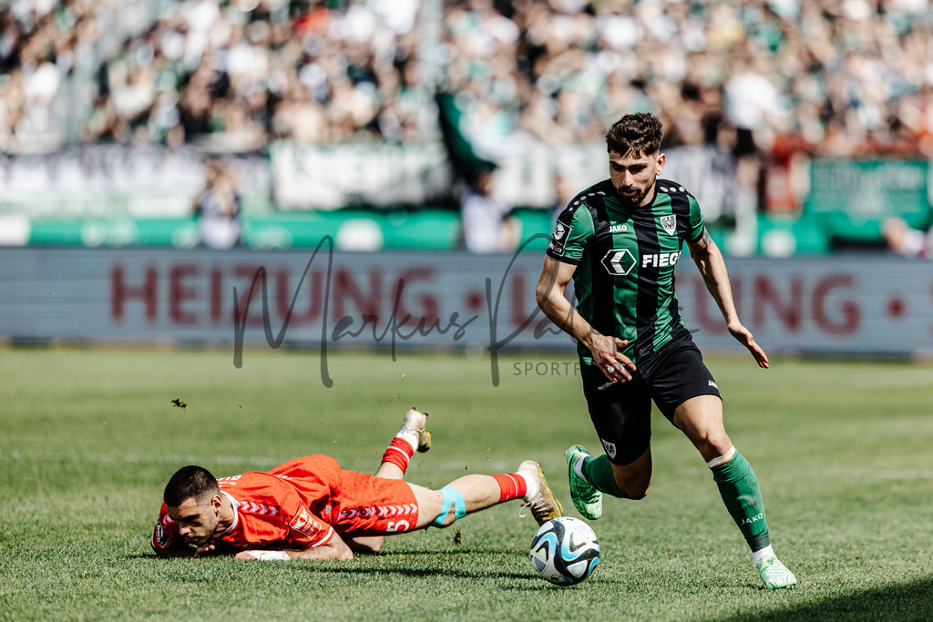 3. Liga, Saison 2023/24, 32. Spieltag: SC Preußen Münster - Jahn Regensburg | Münster, 06.04.2024: 3. Liga, 32. Spieltag, SC Preußen Münster gegen Jahn Regensburg im LVM-Preußenstadion in Münster. Foto: sportfotografie.ms | Markus Paletta - Realisiert mit Pictrs.com