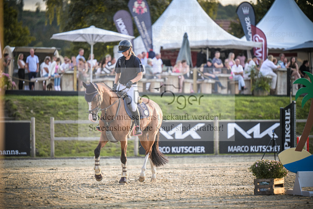 DOS_1185 | Entdecke hochwertige Reitturnierfotos von Foto Oger. Professionell, emotional und authentisch – jetzt Lieblingsmomente im Shop bestellen.Deutschlandweite Turnierfotografie. - Realisiert mit Pictrs.com