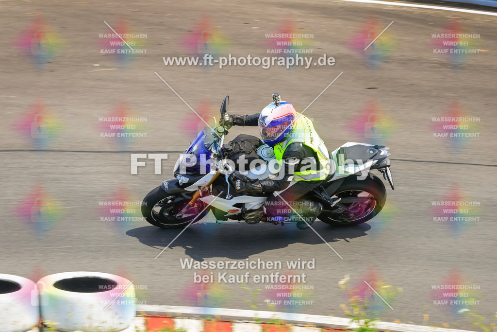 _DSK2680 | Hier findet Ihr Bilder von Touristenfahrten auf der Nürburgring Nordschleife oder von anderen Veranstaltungen die ich besucht habe. Viel Spass beim Durch Schauen 