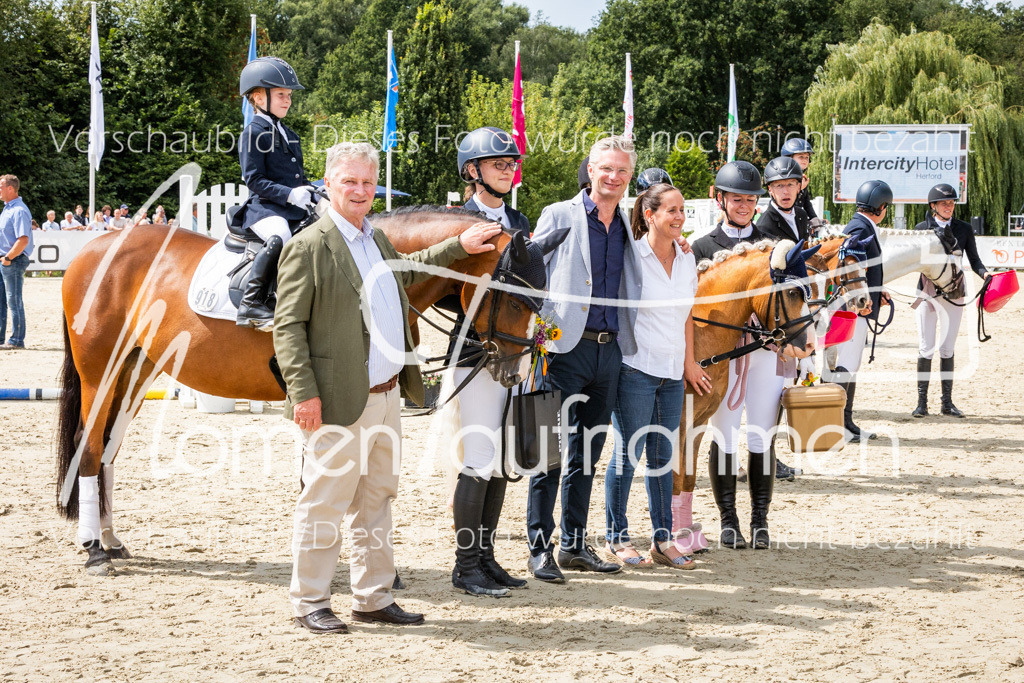 BHO-Führzügel2-034 | MomenTaufnahmen Pferdesportfotos