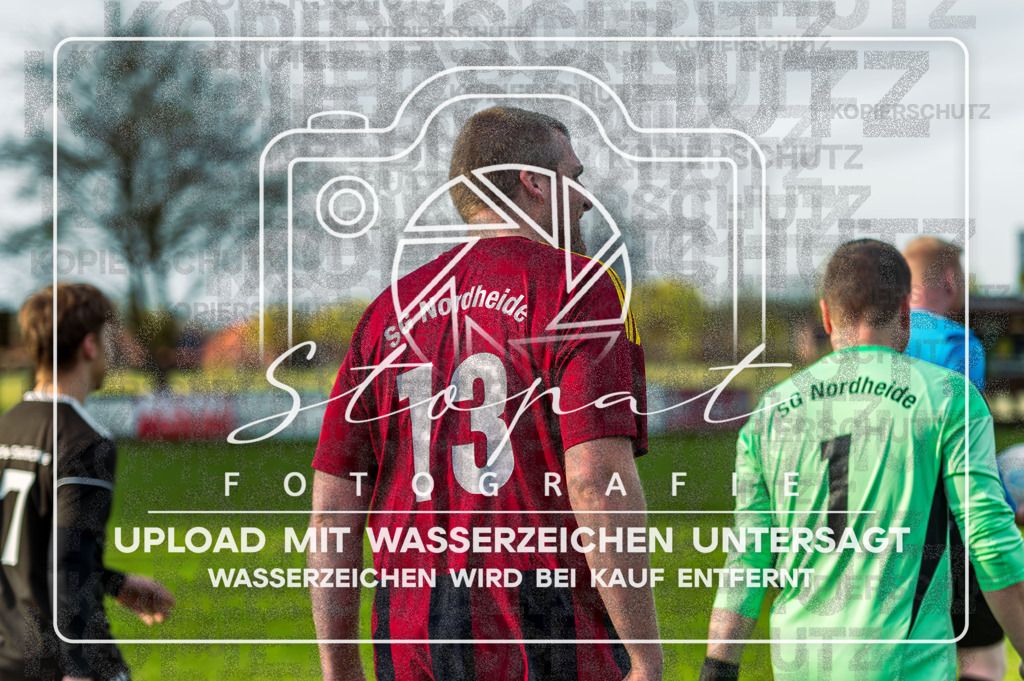 FGFSSGN-1000 | Jan-Alexander Niebuhr (SG Nordheide 3 #13) beim Herren 3. Kreisklasse HK Spiel zwischen FG Fulde-Stellichte II und SG Nordheide III im Fulder Zentralstadion, Fulde (Simon Paul Stopat) - Realisiert mit Pictrs.com
