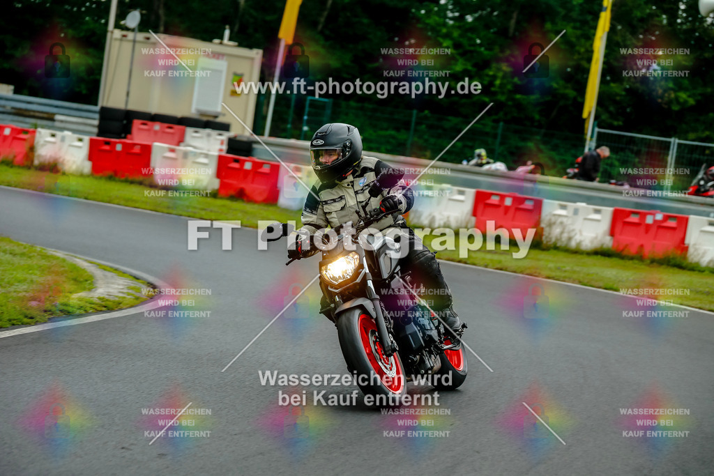 VBK-3728 | Hier findet Ihr Bilder von Touristenfahrten auf der Nürburgring Nordschleife oder von anderen Veranstaltungen die ich besucht habe. Viel Spass beim Durch Schauen 
