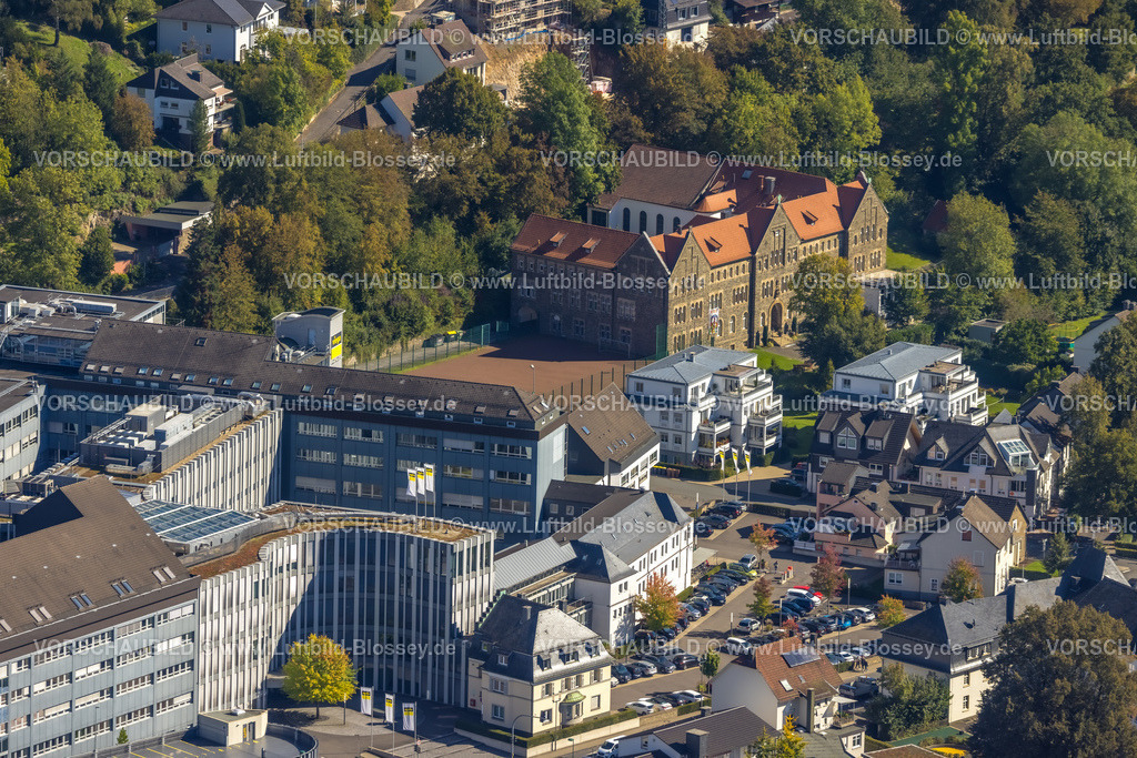 Attendorn230909262 | Luftbild, Collegium Bernardinum des Erzbischöfliches Internat für Jungen, Attendorn, Sauerland, Nordrhein-Westfalen, Deutschland