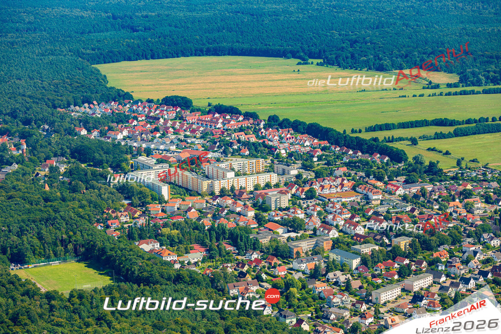 Vs Google Maps Graal-Müritz - Die Luftaufnahme wurde 2025 vom UL-Flugzeug heraus erstellt ( keine Drohnenaufnahme ) - Hochauflösende Luftaufnahme - für Wandbilder und großformatige Ausdrucke geeignet. Das besondere Geschenk!Hier alle&nbsp;Infos zur Lizenzierung der LuftaufnahmeWir fliegen auch dieses Jahr wieder in Ihre Region um Luftbilder zu erstellen.- Luftbild anfragen