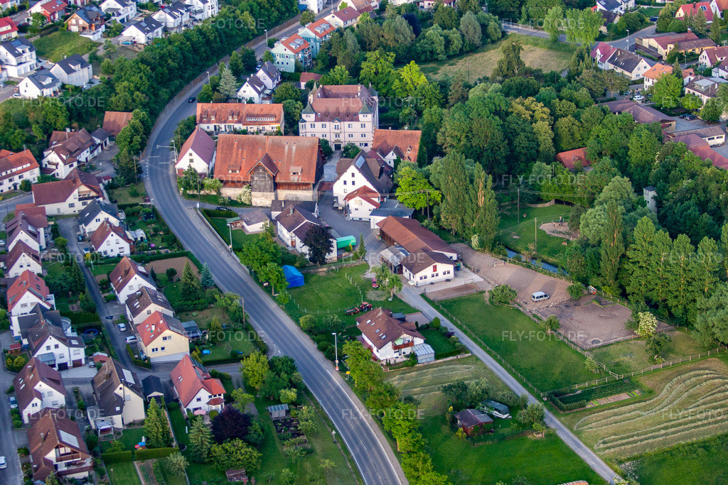 Luftbild: Schlossmuseum im Ortsteil Poltringen in Ammerbuch im Bundesland Baden-Württemberg in Deutschland.Foto: IMG_66947.jpg vom 07.06.2014 durch Werner Riehm/FLY-FOTO.deAuflösung des Originals: 4051 x 2701 px