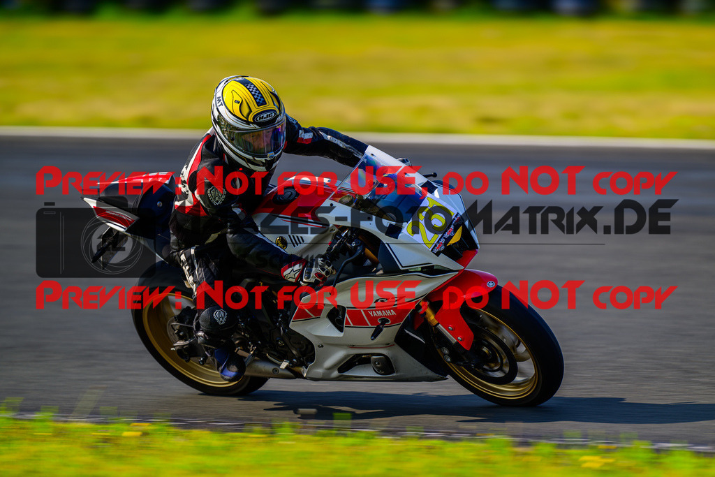 MaZZes_FotoMatrix_240725_6007705_6649 | GELB