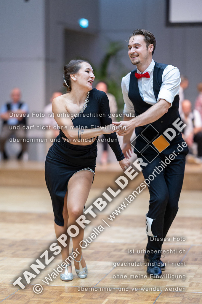 20230812-02611 | Hier finden Sie Tanz Bilder vom Latein und Standard Formationen tanzen. Sportbilder vom Tanzsport. Schöne Fotos und von Weltmeisterschaft, Europameisterschaft, Bundesliga, Regionalliga, Oberliga und Landesliga sowie von GOC Stuttgart, DanceComp, WM Bremen