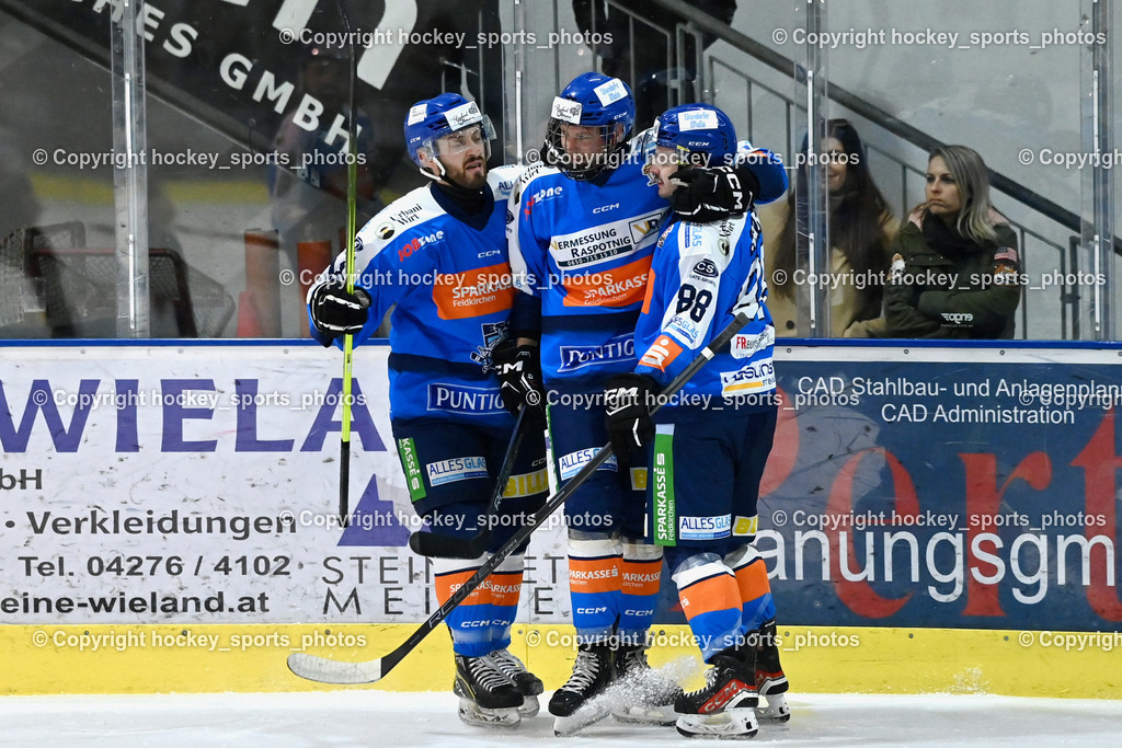 ESC SPARKASSE STEINDORF vs. EHC Althofen | Jubel ESC Steindorf, #19 Friedrich Lukas ESC Steindorf, #81 Cimzar Tadej ESC Steindorf, #88 Groyer Fabian ESC Steindorf, ESC SPARKASSE STEINDORF vs. EHC Althofen, ESC SPARKASSE STEINDORF vs. EHC Althofen am 06.03.2026 in Steindorf (Ossiachersee Halle), Austria, (Photo by Bernd Stefan)