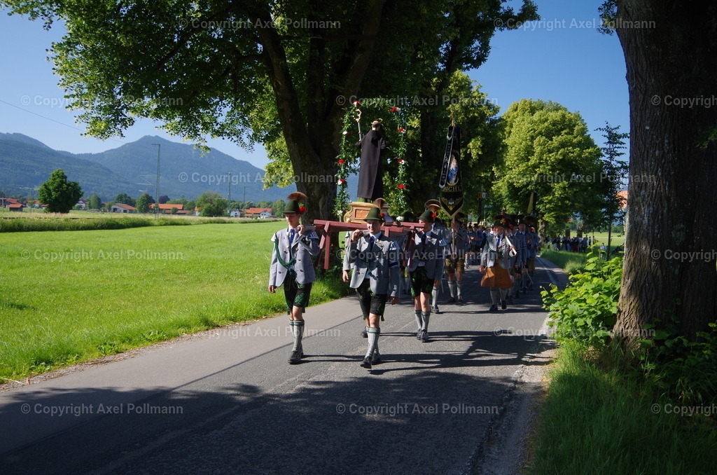 IMGP4832 | fotografiert von Axel PollmannLeonhardi Wallfahrt Benediktbeuern und Murnau, Fronleichnam, Fasching, Landschaft im Loisachtal und Benediktbeuern  - Realisiert mit Pictrs.com