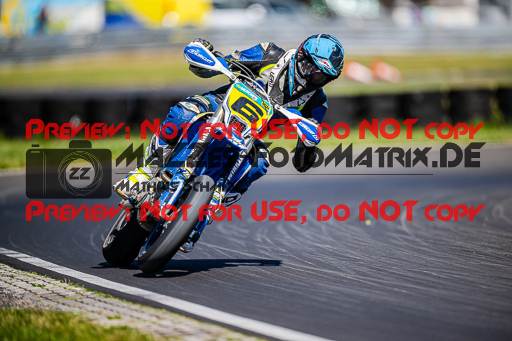 MaZZes_FotoMatrix_220702_2156 | S1