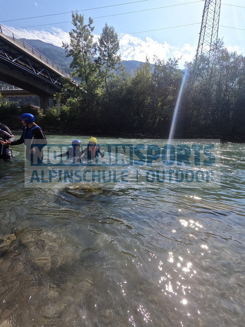 GOPR4039 | Bestelle die Bilder deines Berg- oder Wasser-Abenteuers mit Mountain Sports bequem von zu Hause aus direkt über unseren Online Fotoshop von pictrs.com. - Realisiert mit Pictrs.com