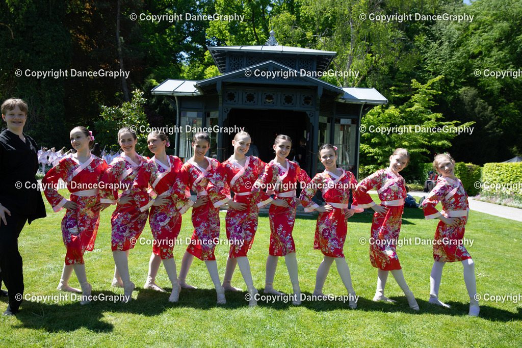 GPHY3898 | DanceGraphy - Realisiert mit Pictrs.com