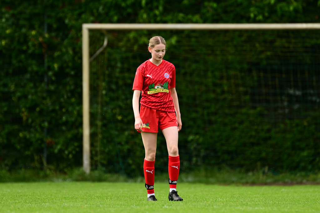 Fußball I Frauen I Saison 2024-2025 I Kreisliga I 17. Spieltag I SV Ahlerstedt-Ottendorf III - FC Oste-Oldendorf II | Der Sportfotograf. - Realisiert mit Pictrs.com