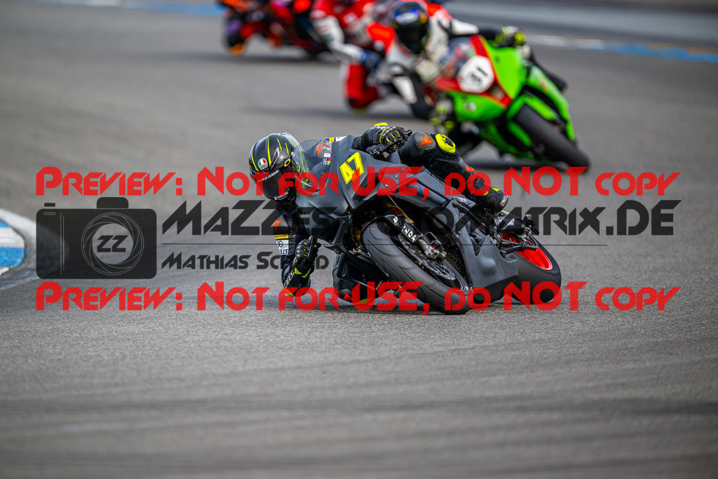 MaZZes_FotoMatrix_230410_1962 | WEISS