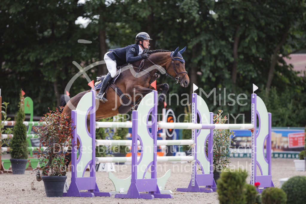 220614_Mühlen_SprPfM-615 | Late Entry Mühlen
Springprüfung Kl.M* 6-8j. Pferde gl. Einlaufprüfung für 6j. Pferde
14.06.2022