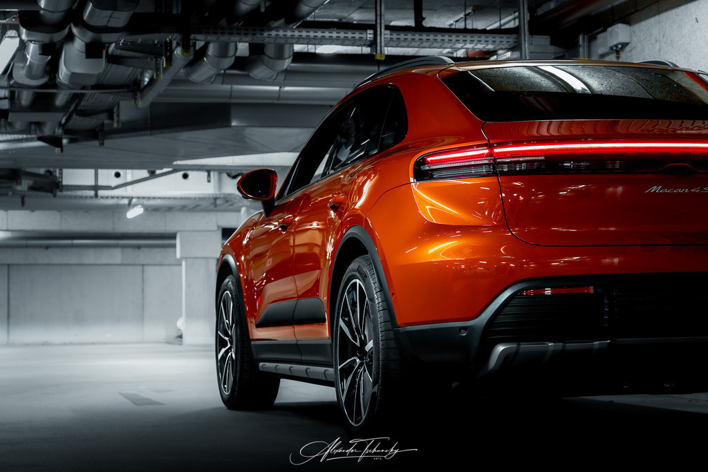 R6AT6776 _Alexander Tschuncky | Entdecken Sie die faszinierende Welt von Alexander Tschuncky Arts: Kreative Fotografie, atemberaubende Automobilkunst und hochwertiger Bilderdruck. Lassen Sie sich inspirieren! - Realisiert mit Pictrs.com