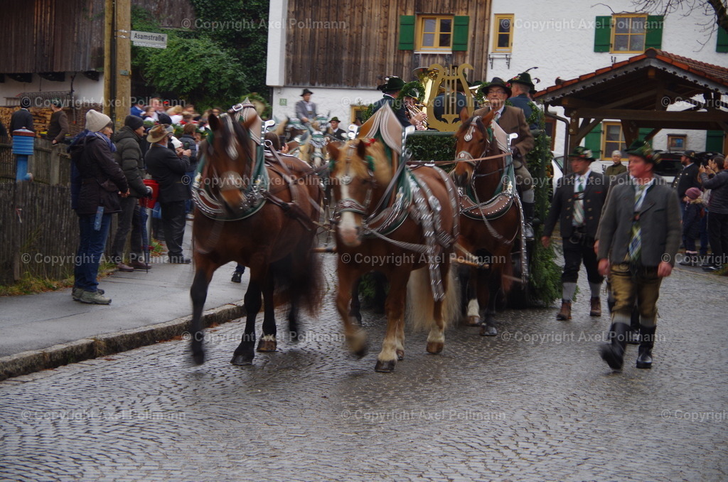 IMGP8637 | fotografiert von Axel PollmannLeonhardi Wallfahrt Benediktbeuern und Murnau, Fronleichnam, Fasching, Landschaft im Loisachtal und Benediktbeuern  - Realisiert mit Pictrs.com