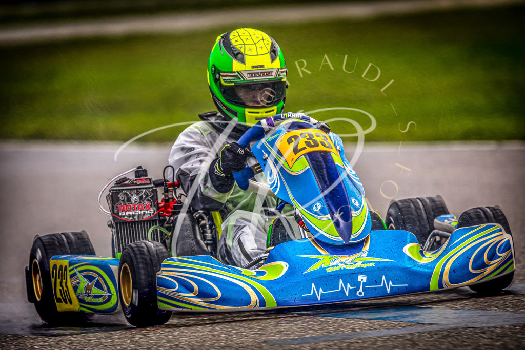 9AB3DD94-DE71-4E03-8C41-6540CD2F0E82 | traudl_s_fotos